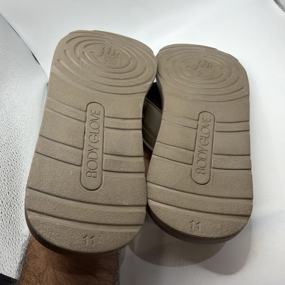 Body Glove Men's Comfort Footbed Flip Flop Sandals - Size 13- BROWN